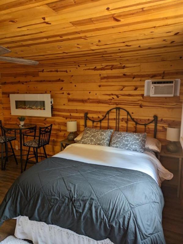 Red Barn Retreat Hotel North Fork Exterior photo